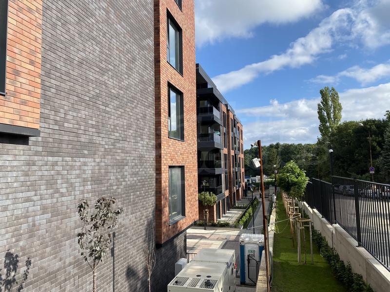 ����������� ��������� ����� ����� � ���������� ������, � ������� �������� � ������� ����� ������