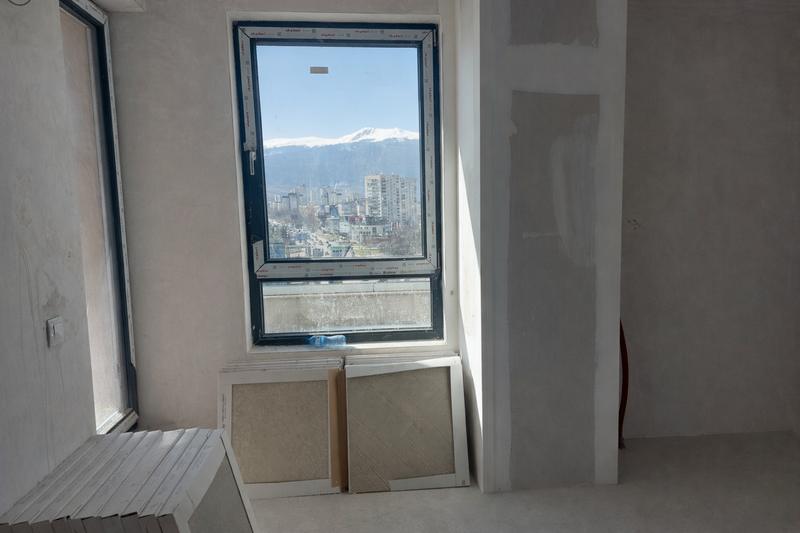 Apartments and shops in a new building near a metro station, public transport, supermarkets and a shopping center