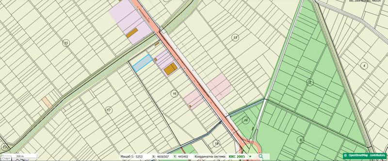 Investment Opportunity � Dual Road Access and Development Potential