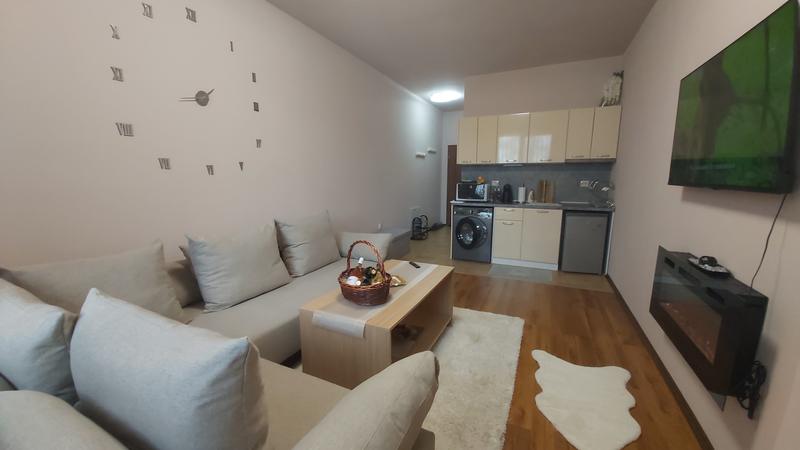 Ready-to-move-in studio located in a quiet and peaceful area of the popular mountain resort