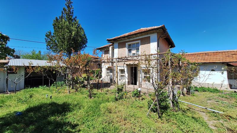 Peaceful rural property with potential, 40 km from Plovdiv