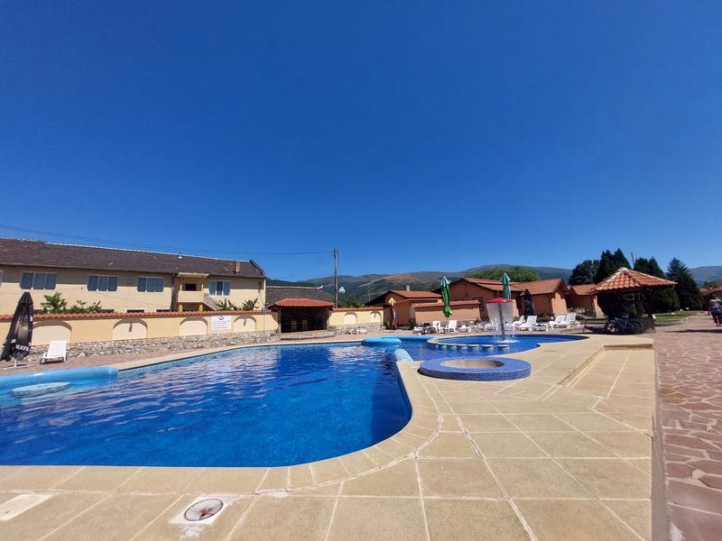 Beautiful property with huge area, guaranteed income