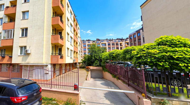 Secure private garage with electricity in a high-demand area