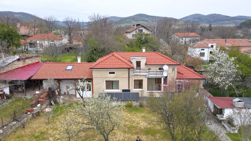 Property in a peaceful and picturesque village close to the city and with convenient access to Trakia Motorway
