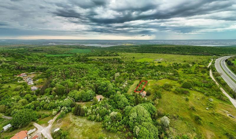 Regulated property with excellent building parameters surrounded by tranquility and greenery, just minutes from Varna