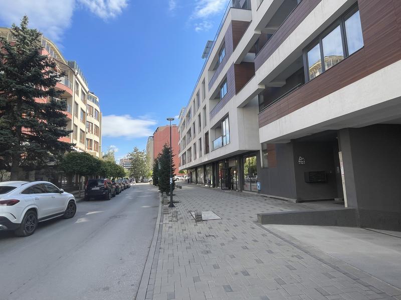 ���������� � ������ � ��� 16, � ����������� ������ � ������� ������� �� Amur Residence
