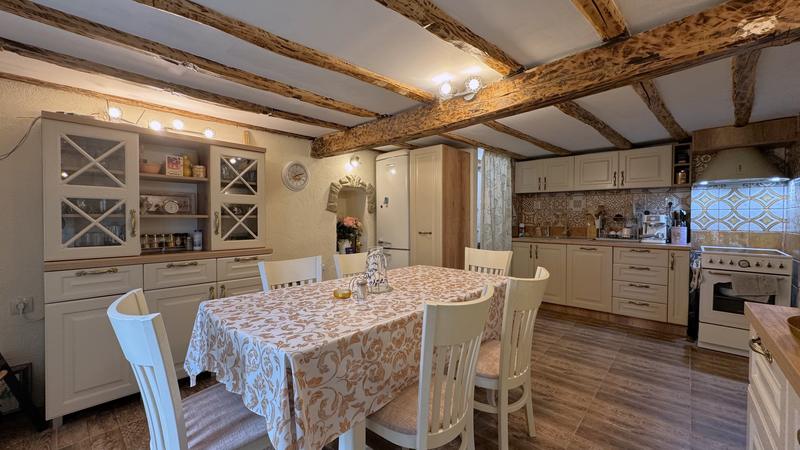 Property in a large, well-developed village near Pavel Banya