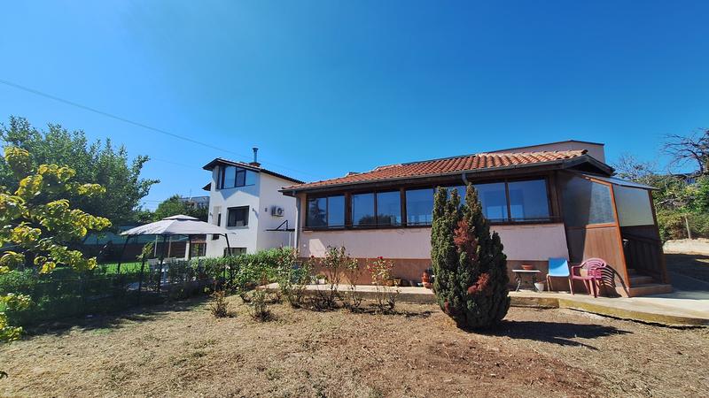 Residential and semi-basement floors near Bella Vita complex and St. St. Constantine and Elena resort