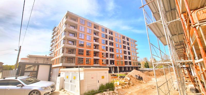 Excellent Location for Living or Investment in the Heart of the University District