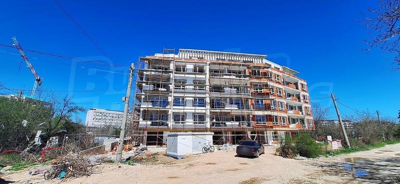 High class homes in fast growing area with new construction