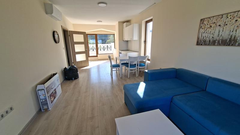 Comfortable apartment on the first line from the sea, next to Asparuhovo Park