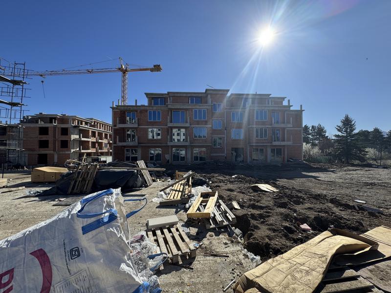 Residential complex with amenities in the town of Bankya