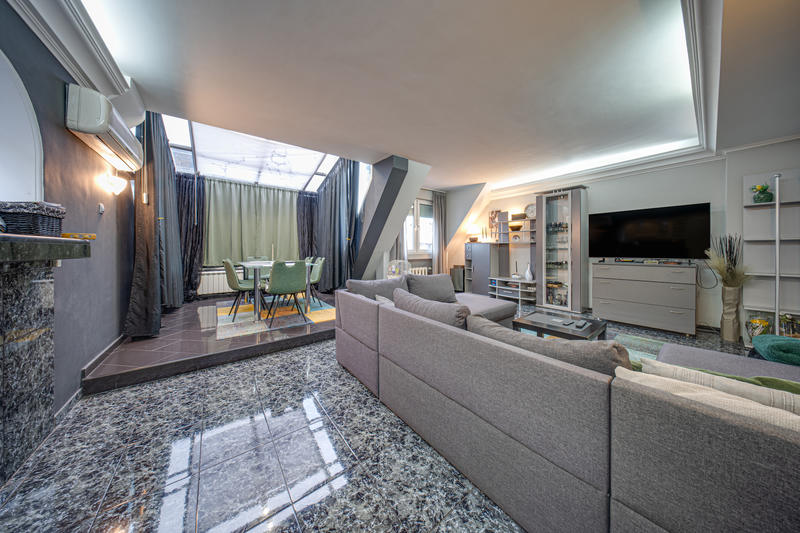 Two modernly furnished maisonettes with option to purchase a garage