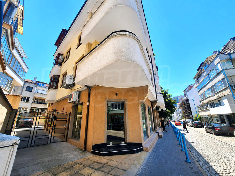 An ideal solution for building a successful business in the most vibrant part of the city