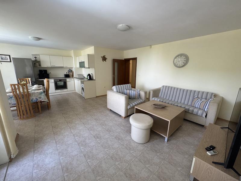Spacious apartment with beautiful views in the coastal area of ​​Kavarna, 3 minutes from the beach