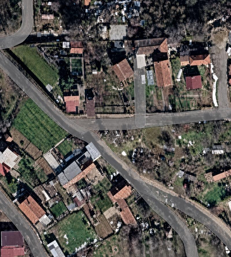 Land with an existing building and residential development potential in Yunatsite area, Malka Vereya village