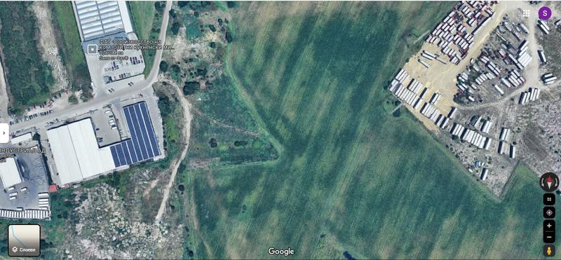 Land only 7 km from the second largest city in Bulgaria - Plovdiv and 3 km from the town of Kuklen