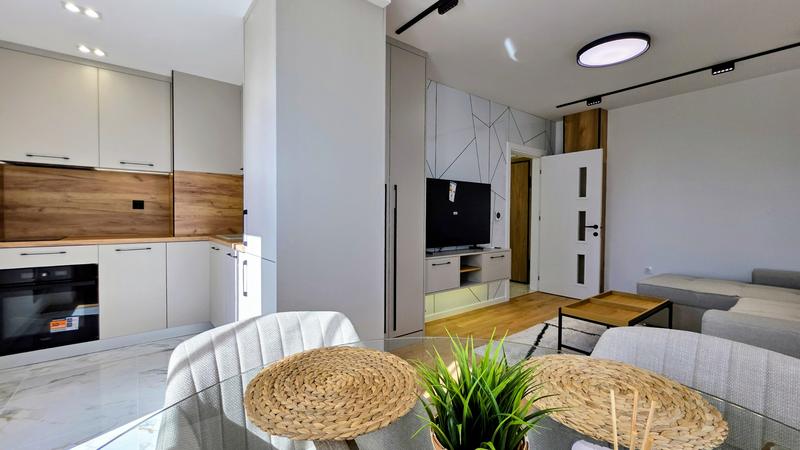 Luxury designer apartment with uncompromising quality, modern amenities and panoramic views