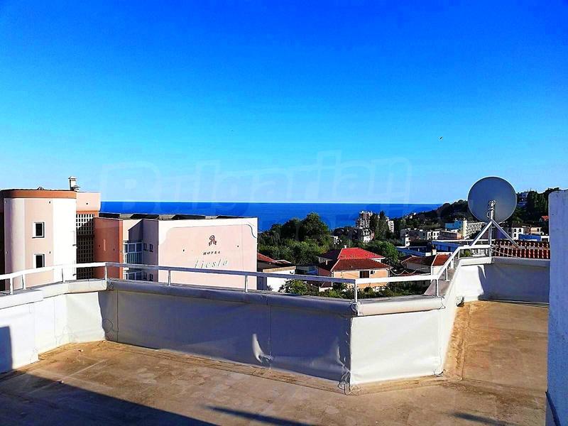 Furnished business property 600 meters from Cabacum Beach 