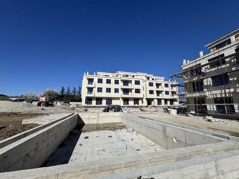 Residential complex with amenities in the town of Bankya