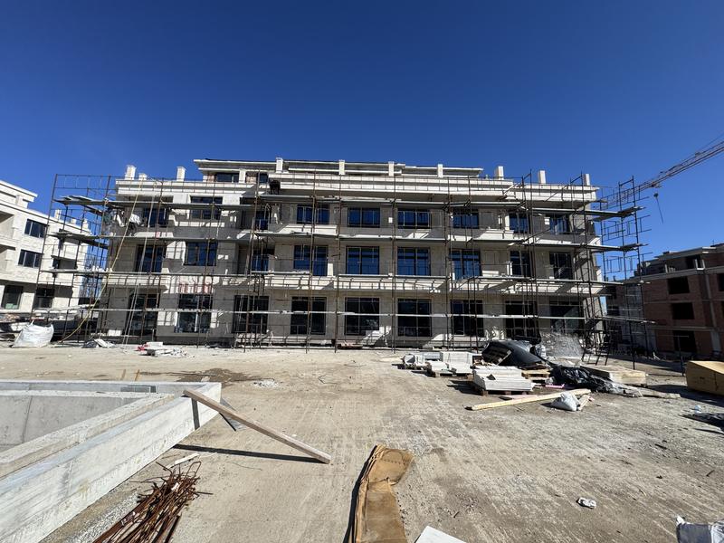Residential complex with amenities in the town of Bankya