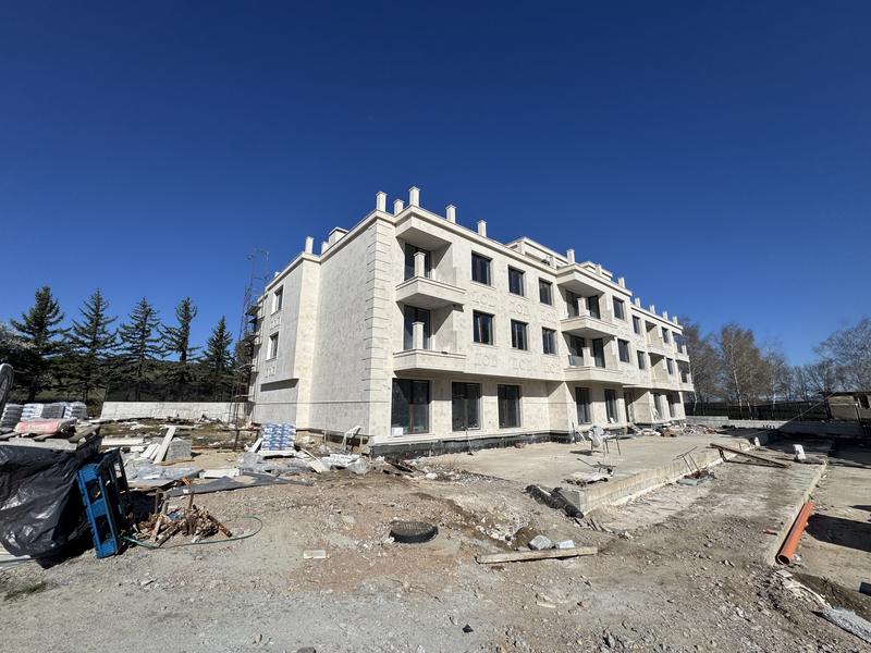 Residential complex with amenities in the town of Bankya