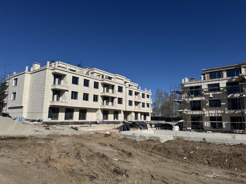 Residential complex with amenities in the town of Bankya