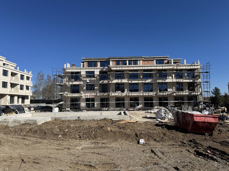 Residential complex with amenities in the town of Bankya