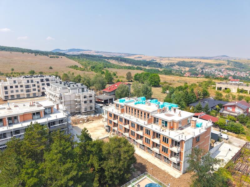 Residential complex with amenities in the town of Bankya