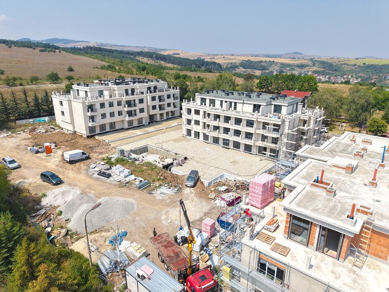 Residential complex with amenities in the town of Bankya