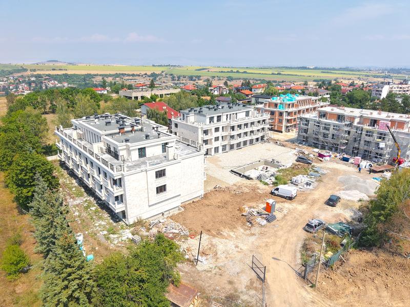 Residential complex with amenities in the town of Bankya