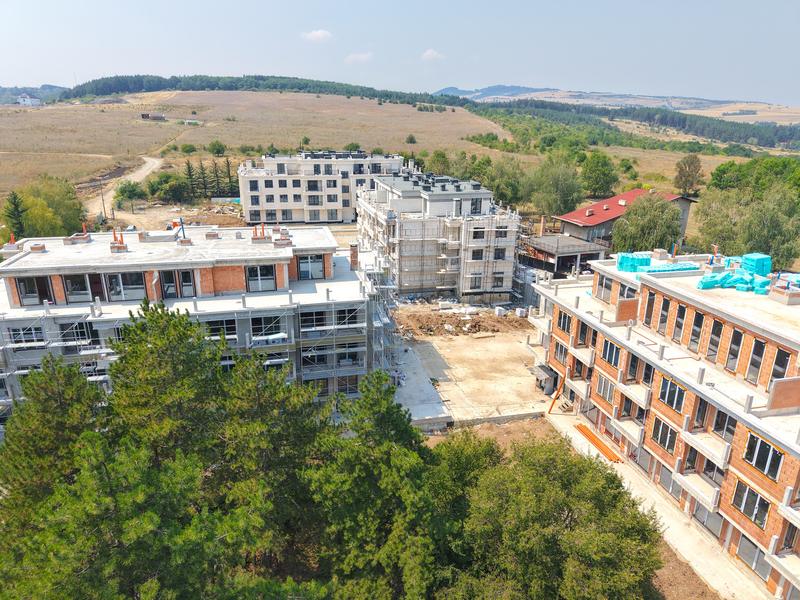Residential complex with amenities in the town of Bankya