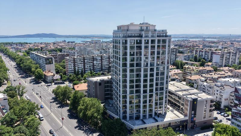 Last apartments with 360� panoramic views of the city and the sea