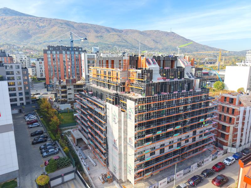 Residential development designed for modern urban living. Construction progressing with Act 14 already obtained. Turnkey apartments with fully finished bathrooms!