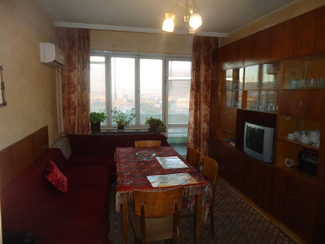 Spacious dwelling with nice view to the whole town Spacious dwelling with nice view to the whole town