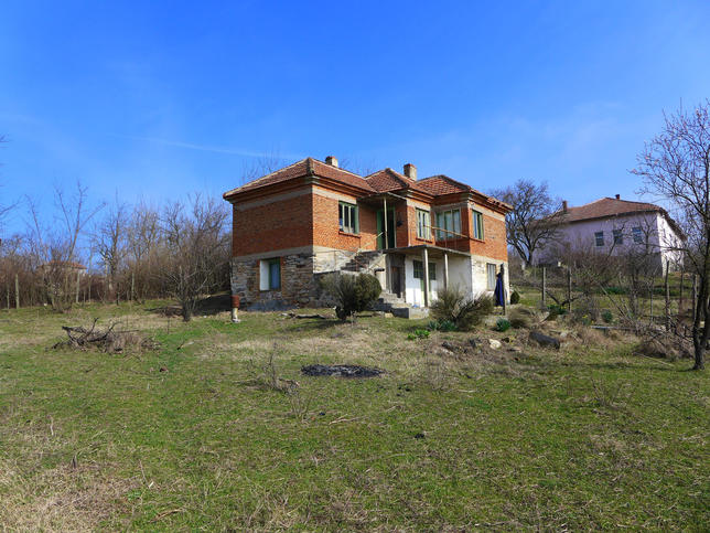 Scenic rural property with potential 25 km from the town of Elhovo Scenic rural property with potential 25 km from the town of Elhovo