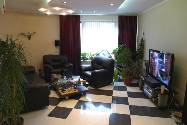Fully furnished modern apartment with fitness, office and parking spaces in Lazur quarter Fully furnished modern apartment with fitness, office and parking spaces in Lazur quarter