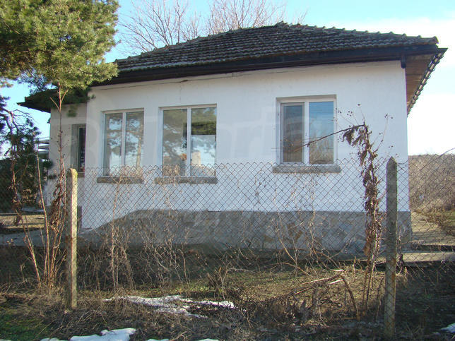 Ready to move in, renovated house, 12 km from Vidin Ready to move in, renovated house, 12 km from Vidin