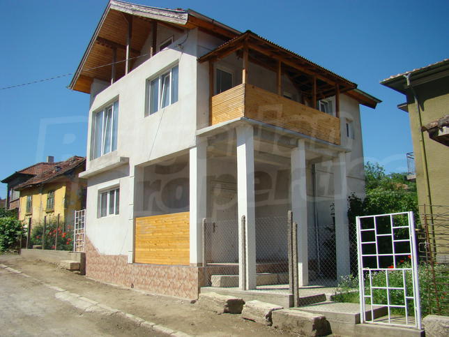 Three-storey house with three bedrooms and lovely garden on the backyard in the center of the village Three-storey house with three bedrooms and lovely garden on the backyard in the center of the village