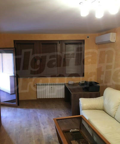 Luxuriously renovated apartment in maintained brick building next to South Park Luxuriously renovated apartment in maintained brick building next to South Park