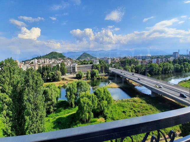 River Maritsa front-line apartments in Karshiyaka area River Maritsa front-line apartments in Karshiyaka area