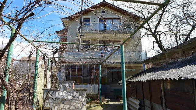 Three storied house near Stara Zagora Mineral Baths Three storied house near Stara Zagora Mineral Baths