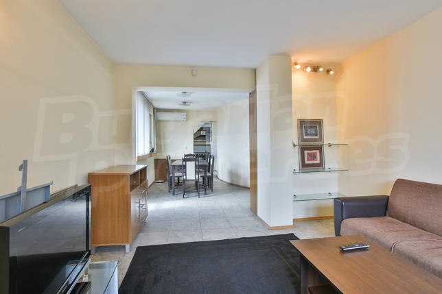 Cozy and spacious home near South Park and European Union Metro Station Cozy and spacious home near South Park and European Union Metro Station