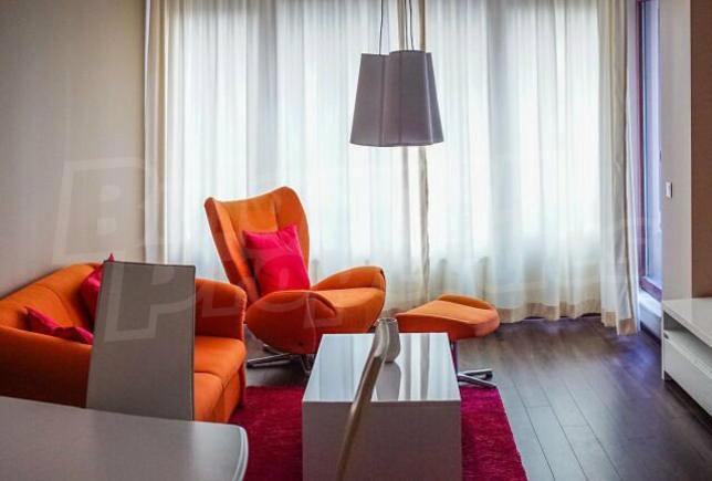 Fully furnished and equipped one-bedroom apartment in Motopista distirict
Fully furnished and equipped one-bedroom apartment in Motopista distirict