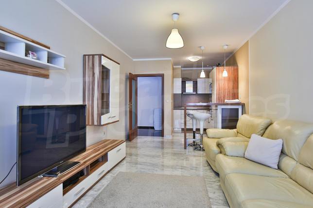 New furnished apartment with eastern exposure 5 minutes from a future metro station New furnished apartment with eastern exposure 5 minutes from a future metro station