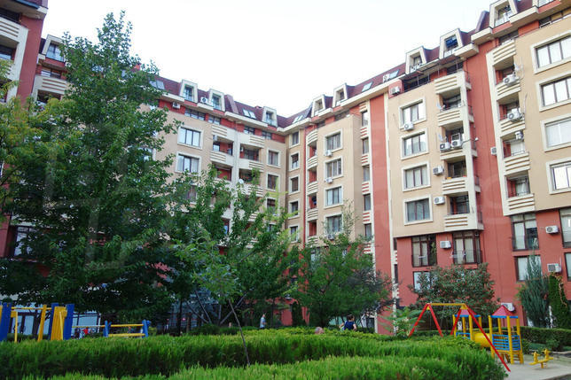 Furnished apartment in a nice complex near the subway and InterExpo Furnished apartment in a nice complex near the subway and InterExpo