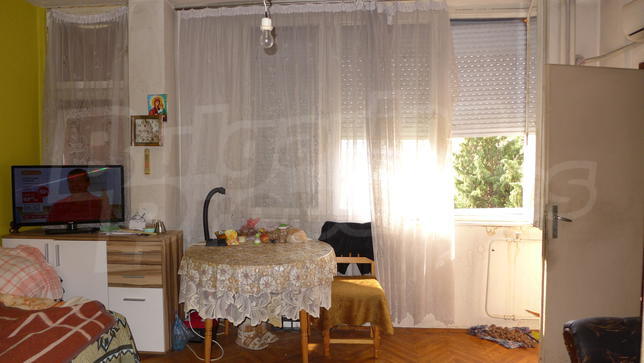 Central located dwelling Central located dwelling