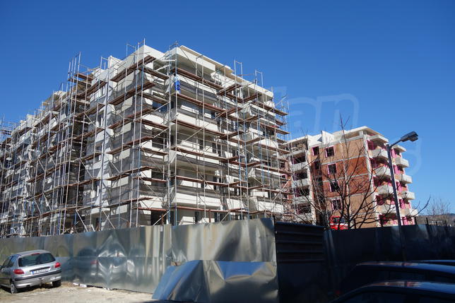Apartment with excellent location near school, kindergarten, hypermarkets Apartment with excellent location near school, kindergarten, hypermarkets