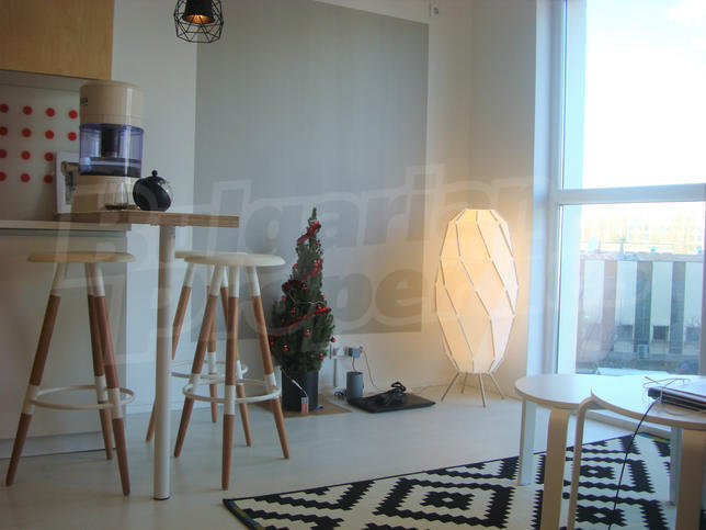 Luxuriously furnished apartment in the busy quarter Poligona
Luxuriously furnished apartment in the busy quarter Poligona