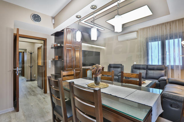 Furnished apartment after renovation close to two metro stations Furnished apartment after renovation close to two metro stations
